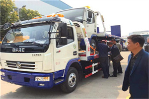 海港汽车道路救援拖车价格